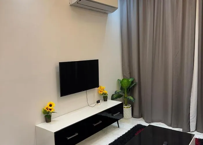 Apartment 1st Time Rental, 2 Bdr Apartment, Pool View, Intercontinental District