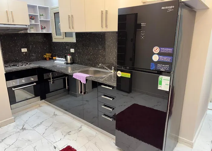 1st Time Rental, 2 Bdr Apartment, Pool View, Intercontinental District